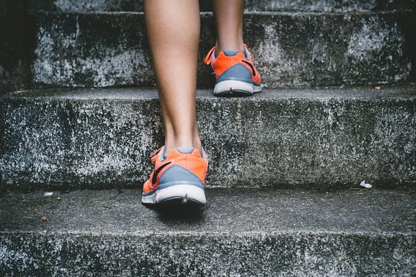 10 Tiny Habits That Make You Healthier, Calmer, and Harder to Kill
